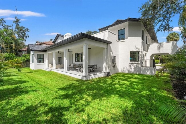 Building Photo - 806 Idlewood Dr