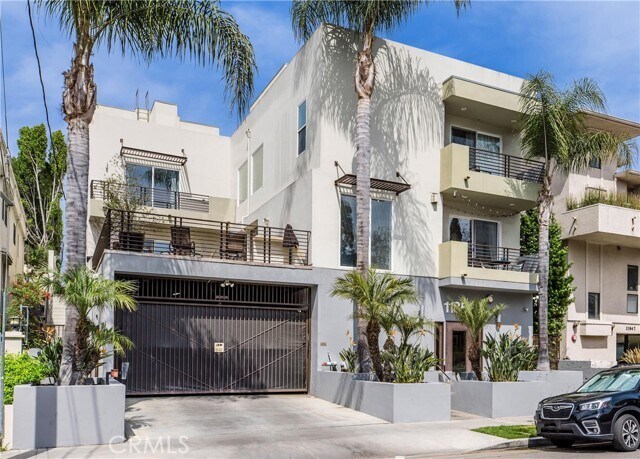 Building Photo - 11851 Laurelwood Dr