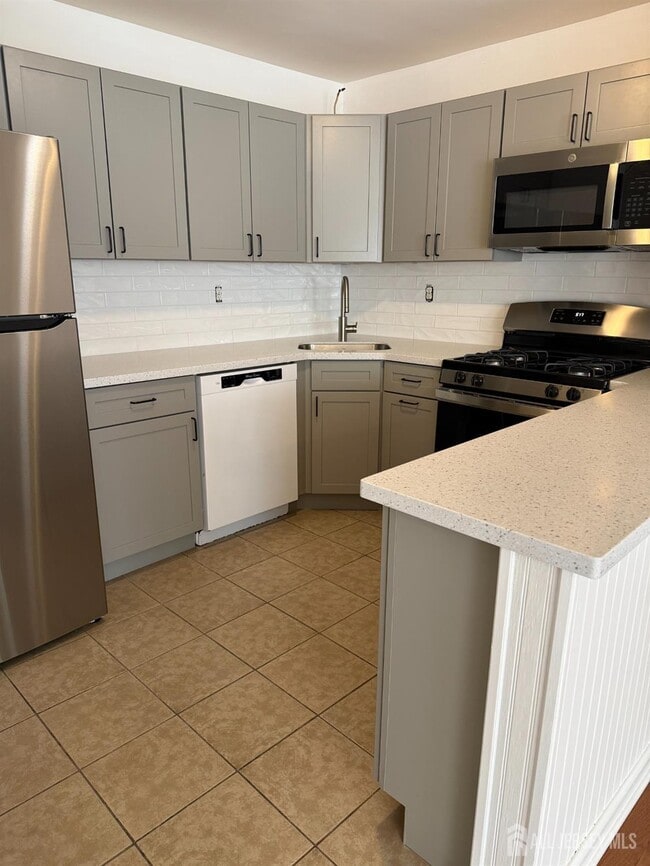 Building Photo - 202 Pennsylvania Way