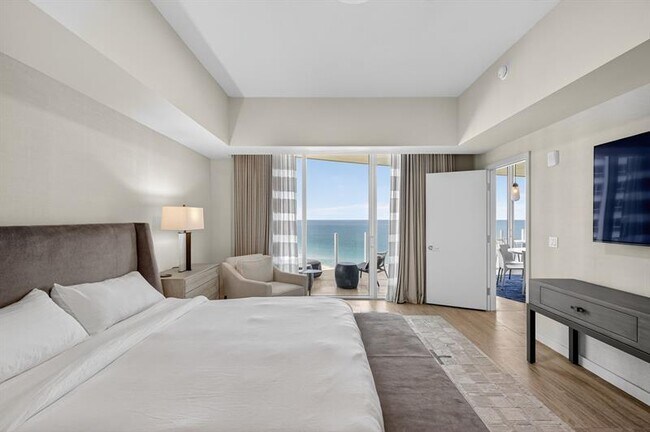 Building Photo - 525 N Fort Lauderdale Beach Blvd
