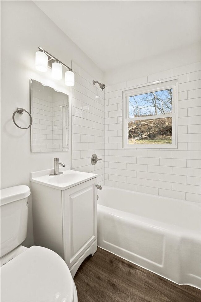 Building Photo - 3068 Worthington Ave