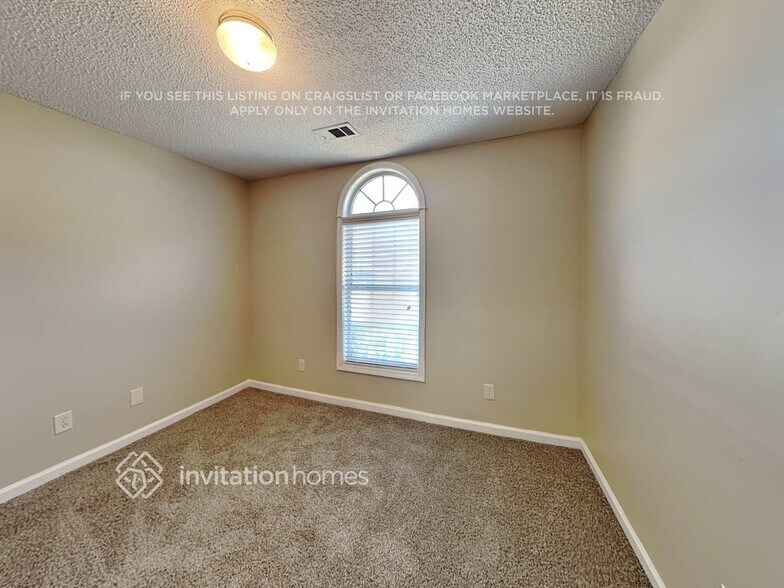 Building Photo - 125 Buffington Dr