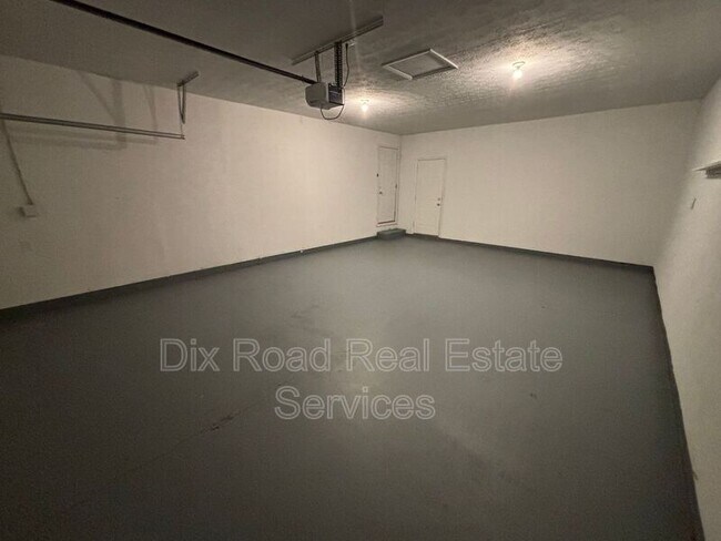 Building Photo - 1148 Blackwell Dr