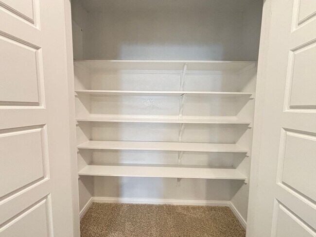 Building Photo - Brand New 3 Bd 2.5 Full Bath Townhouse Near UTSA & LaCantera