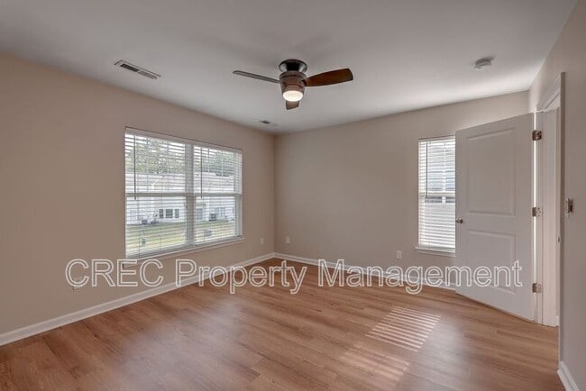 Building Photo - 184 Grand Oaks Dr