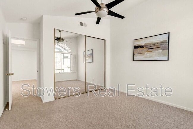 Building Photo - 690 Glasgow Cir