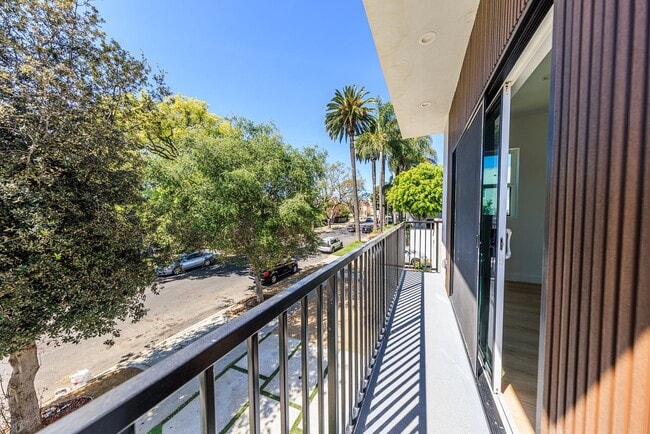 Building Photo - 1954 Purdue Ave