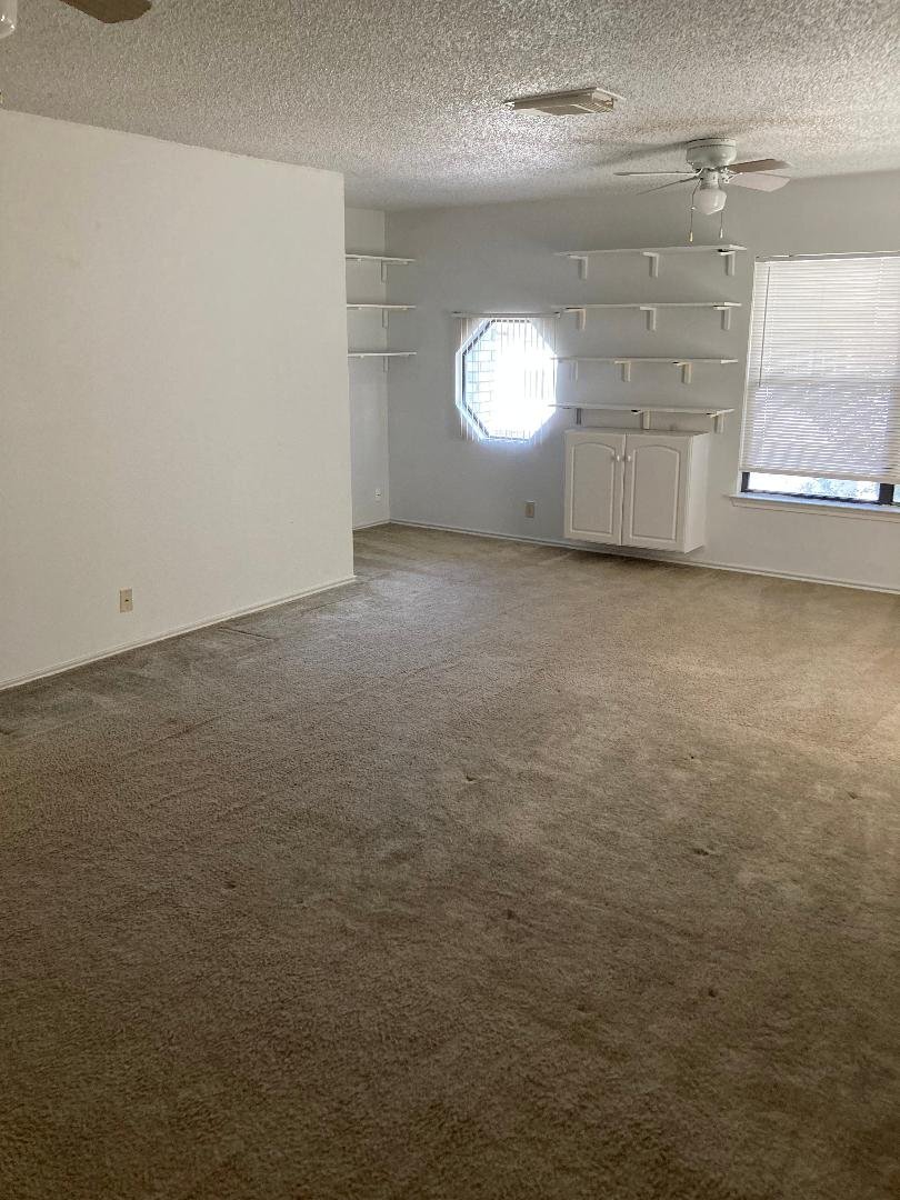Building Photo - 9307 Mountain Field Dr