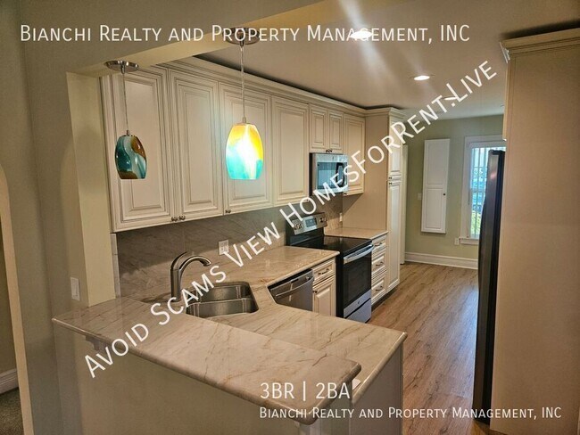 Building Photo - 2361 Bentley Dr