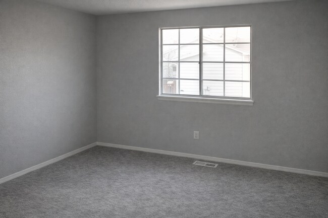 Building Photo - 8996 W Teton Cir