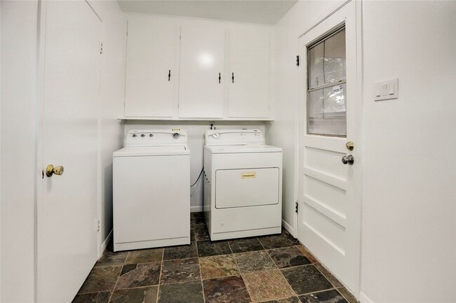 Building Photo - 5735 Wigton Dr
