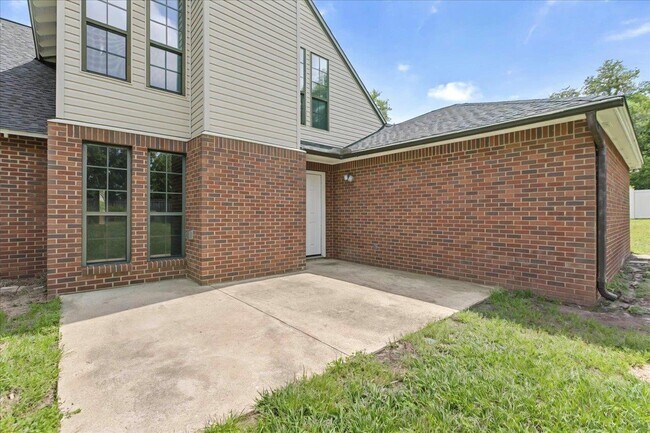 Building Photo - 2464 Elfinwing Ln