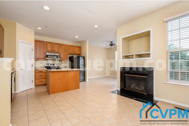 Building Photo - 1023 Railbed Dr