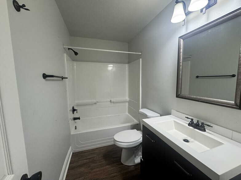 Bathroom - 710 E Coleman Ave