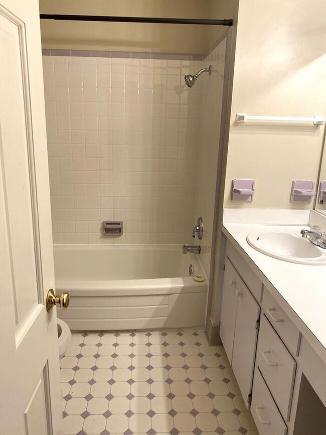Building Photo - 4BR brick home with rocking chair porch, f...