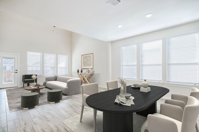 Building Photo - 208 Bella Luna Way