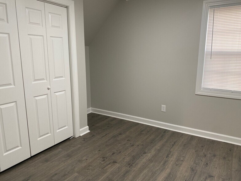 Building Photo - 32 Wyndelake Cv