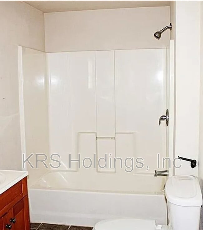 Building Photo - 1130 Commerce Ave