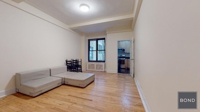 Primary Photo - 166 Second Avenue