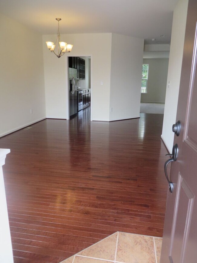 Building Photo - Spacious, Large, Luxury 3 Bedroom Townhouse in Hockessin, Delaware
