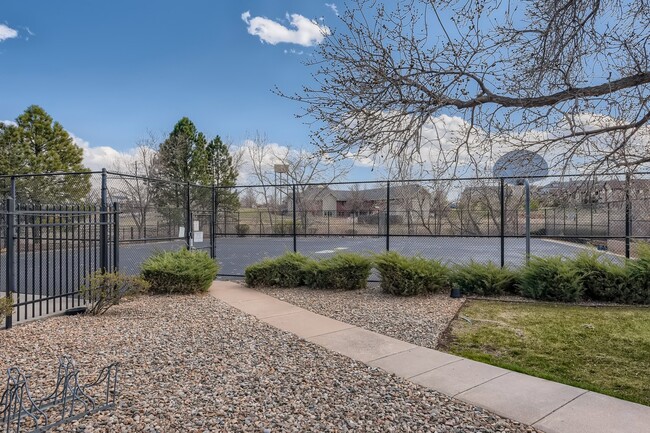 Building Photo - 5563 S Vivian Ct