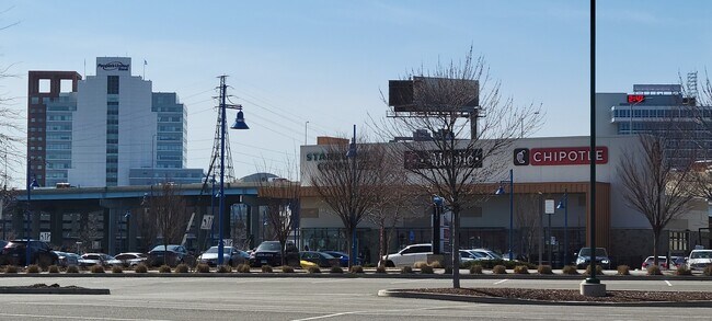 Building Photo - 405 Glendale Ave