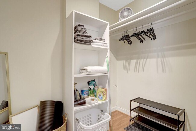 Building Photo - 1021 Arlington Blvd