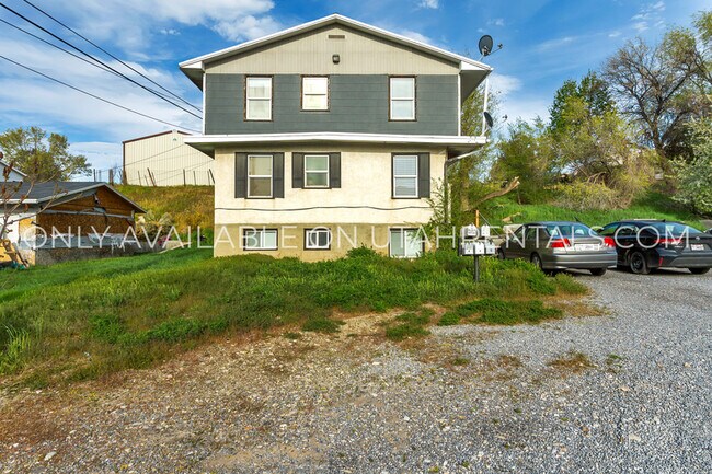 Building Photo - 159 S 500 E