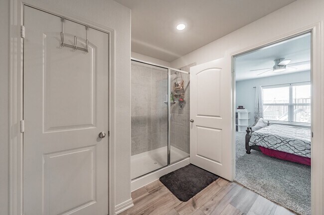 Building Photo - 8313 Buck Mountain Pass