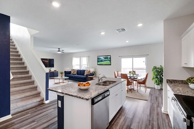 Building Photo - ***MOVE-IN SPECIAL: TWO WEEKS FREE***Spacious Two-Story Retreat on a Cul-de-Sac with Bonus Room