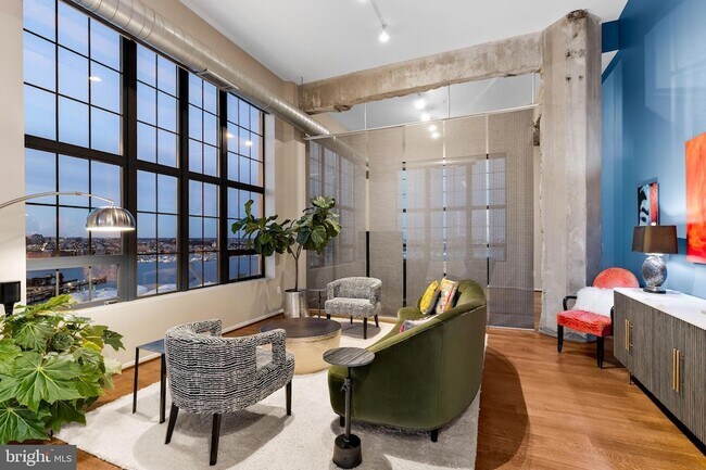 Building Photo - 1200 Steuart St