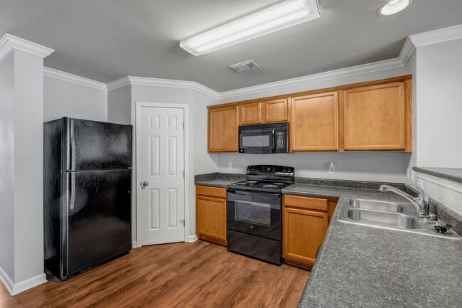 Building Photo - Beautiful Townhome in Antioch