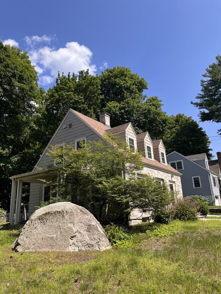 Exterior - 22 Douglas Rd