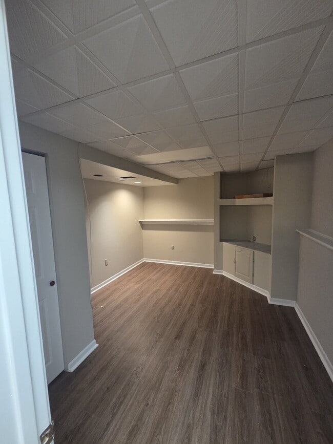 Building Photo - "Spacious 4 BR Home with Finished Basement in Walkersville!"