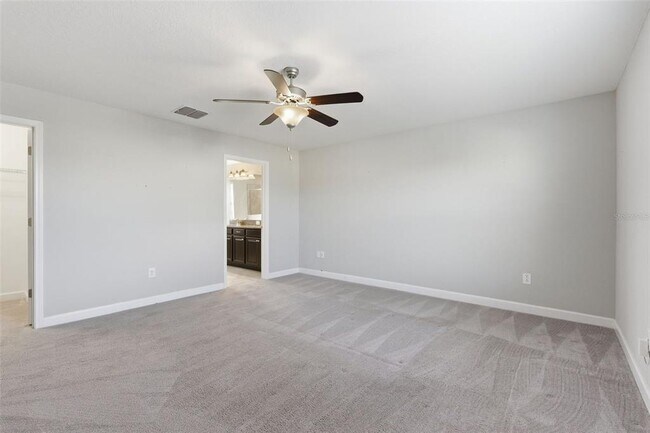 Building Photo - 11014 Little Blue Heron Dr