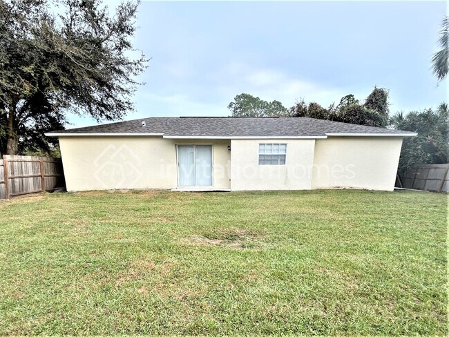 Building Photo - 2519 E Price Blvd