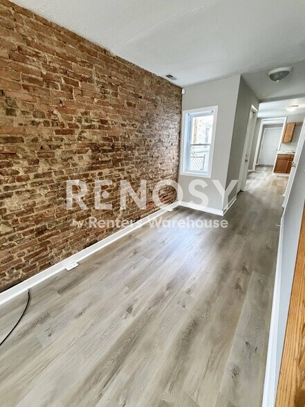 Building Photo - 818 S Luzerne Ave