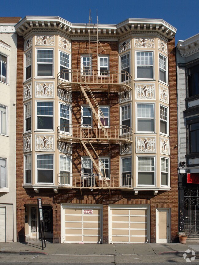 Building Photo - 1610 Lombard
