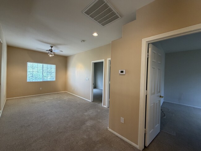 Building Photo - 11240 Playa Bonita Ave