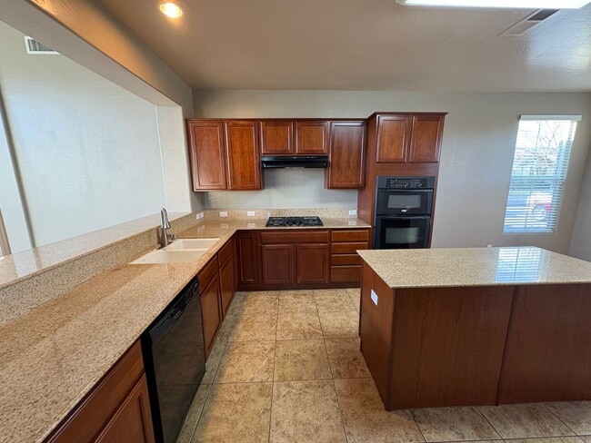 Building Photo - 3 Bedroom Home in the Avalon gated community coming soon!