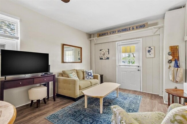 Building Photo - 504 Milwaukee Ave