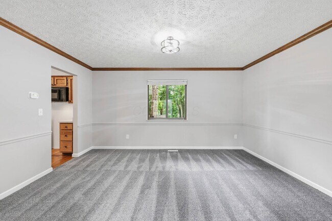 Building Photo - 205 Brownsfell Dr