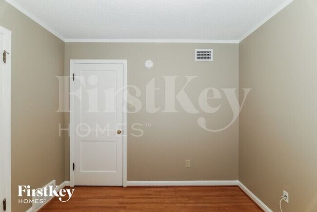 Building Photo - 1541 Flamingo Rd