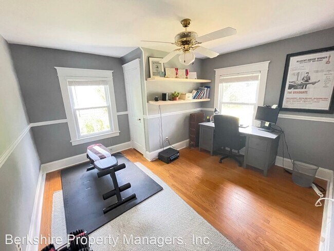 Building Photo - 3 br, 1.5 bath House - 65 Spadina