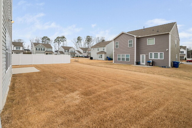 Building Photo - Spacious 4-Bedroom Rental in Desirable Arl...