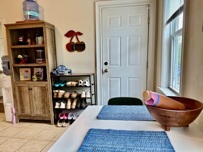 Building Photo - 12-14 Marcella St. Unit 2