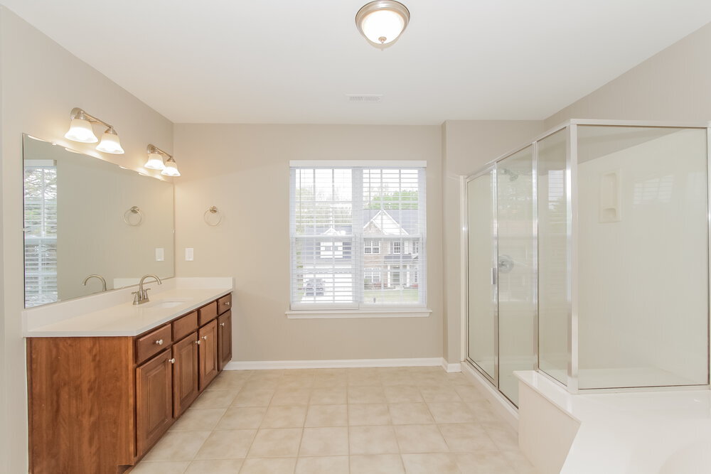 Building Photo - 3447 Fallowbrook Forest