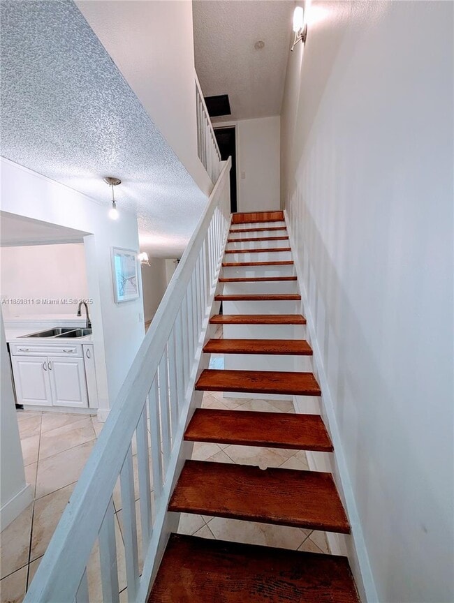 Building Photo - 1584 NW 113th Way