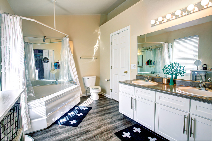 Double-sink vanity - Highbrook Townhomes