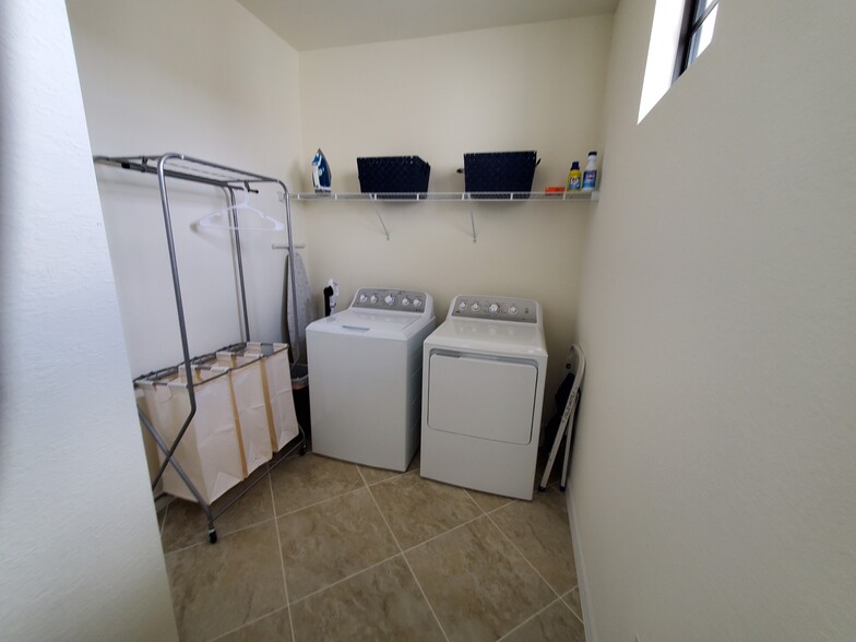 Laundry - 11781 Grand Belvedere Way